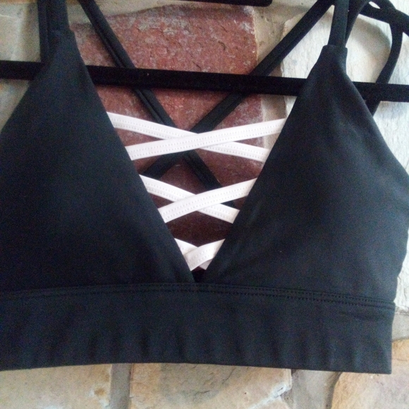 Ryder wear Black strappy gym crop/sportsbra size XS - Picture 2 of 6